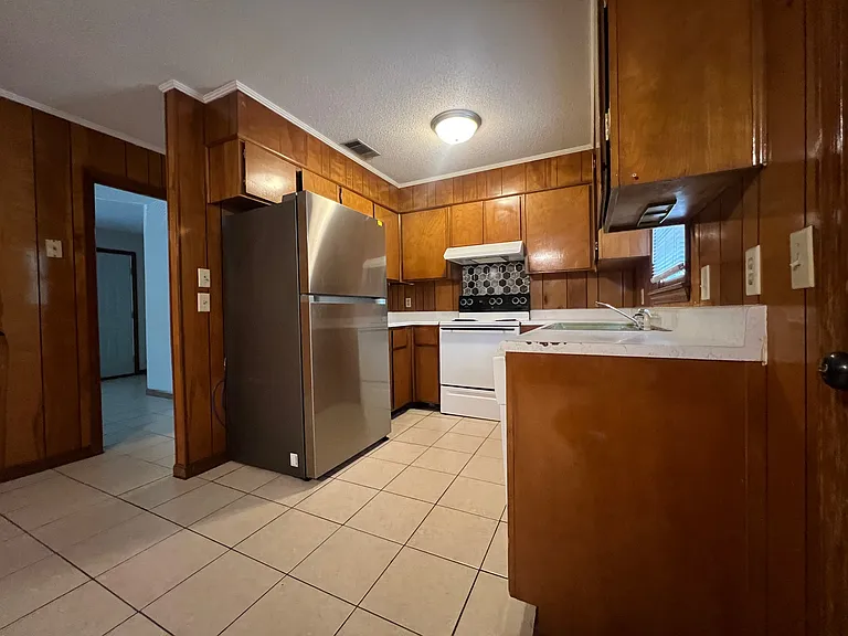513 Pitt Moore Rd — Photo 5