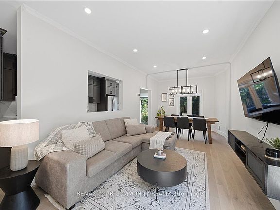 4th image of 91 Downey Cir