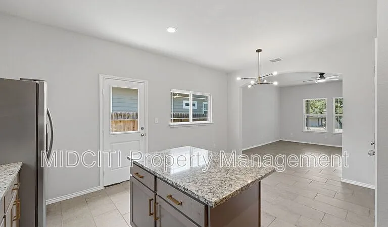 1035 Cedar Grove Trl — Photo 10