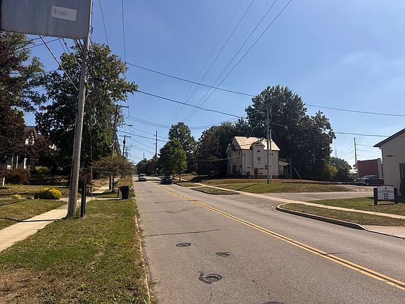 5th image of 310 Broad St