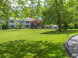 9904 Old Warson Rd, Saint Louis, MO 63124