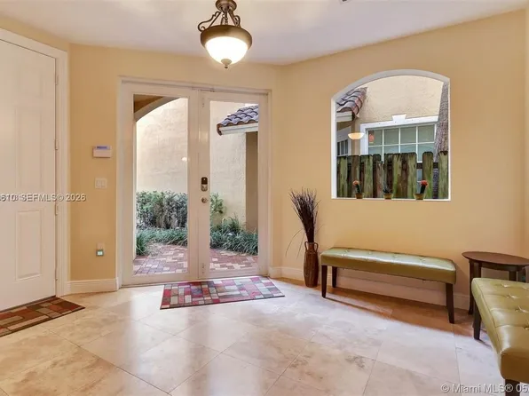409 SW 5th St #1, Fort Lauderdale, FL 33315