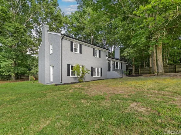 414 Forest Ln, South Hill, VA 23970
