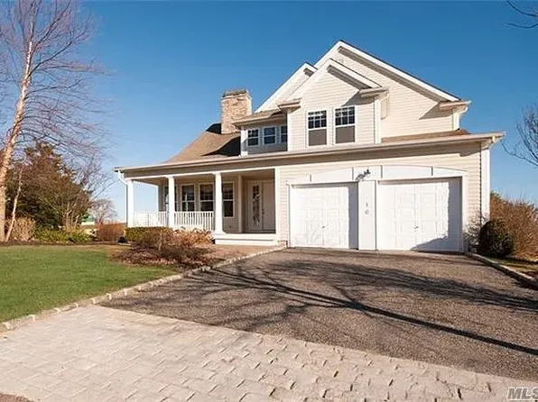 10 Tyler Dr, Riverhead, NY 11901