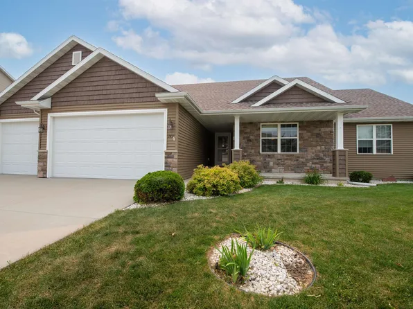 2431 Bruce St, Neenah, WI 54956