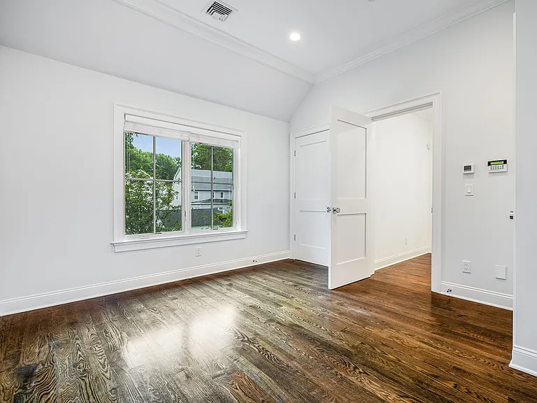 63 Grapal St — Photo 18