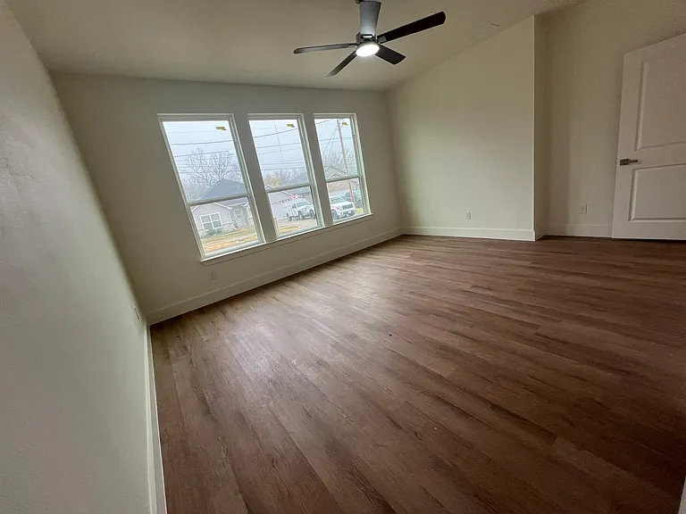 3601 Washington St — Photo 10