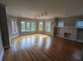 3024 W Addison St APT 3W, Chicago, IL 60618