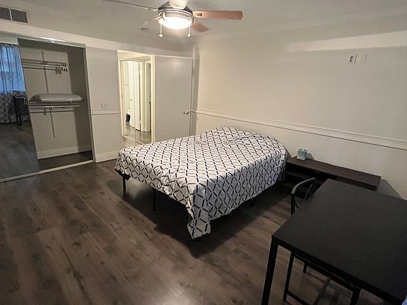 2nd image of 5980 Dandridge Ln Unit 219