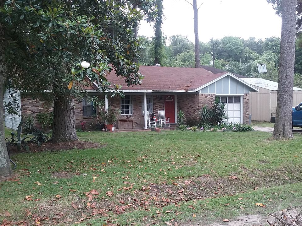 1st image of 1926 Fredonia Dr