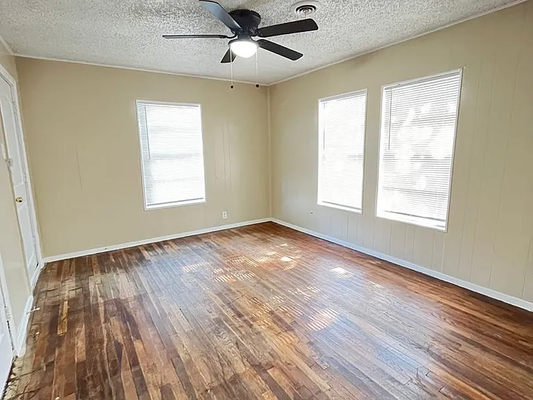 800 Audra Ln — Photo 44