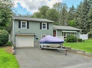 37 Clover Ln, Haverhill, MA 01835