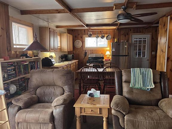 5th image of 208 Dundee Rd