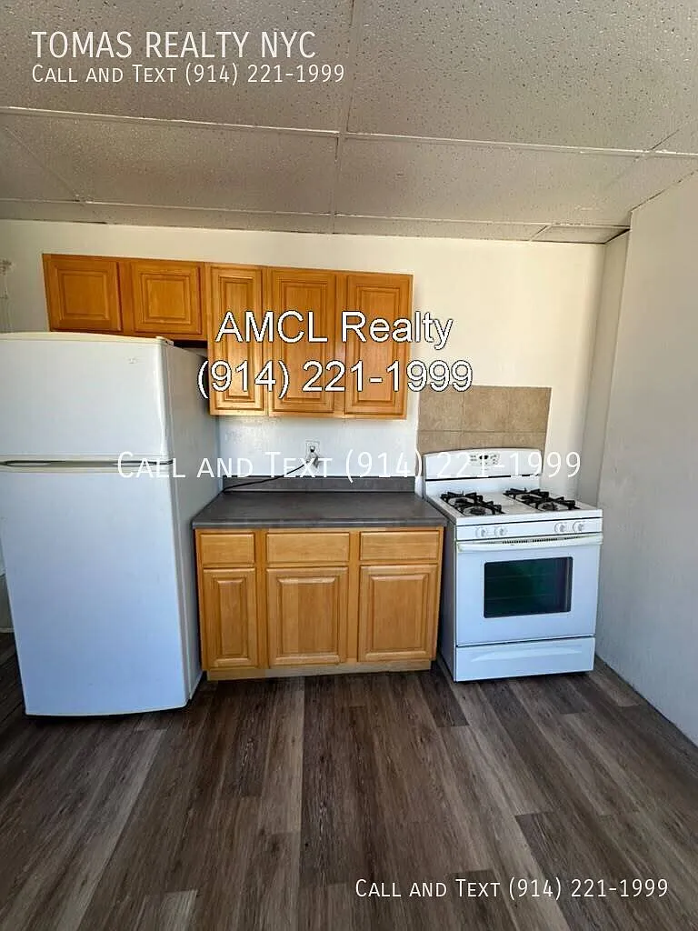 2 bed, $2,700 — Photo 1