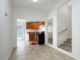 2657 E Monroe St, Long Beach, CA