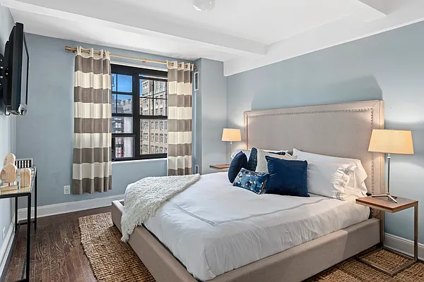 Sold by Douglas Elliman | media 12