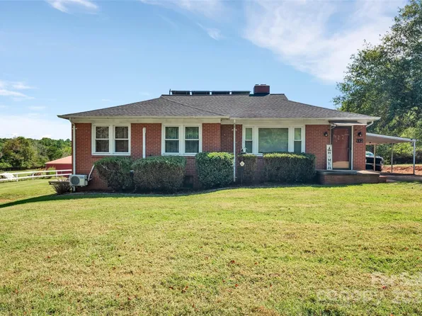 162 Wortman Dr, Hickory, NC 28601