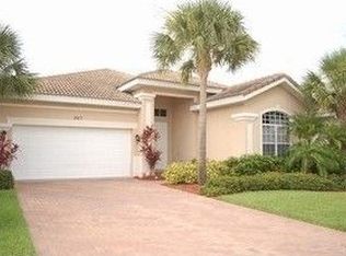 247 Glen Eagle Cir, Naples, FL 34104