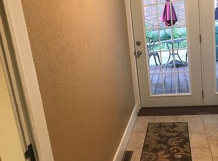 715 S Garfield Ave, Chanute, KS 66720