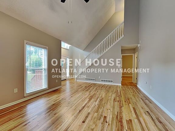 3rd image of 44 Oak Landing Ct S