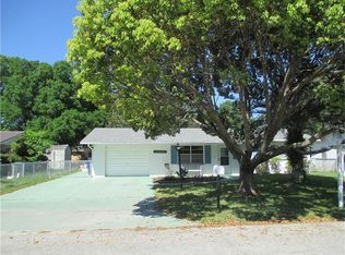 5747 Dogwood St, Zephyrhills, FL 33542