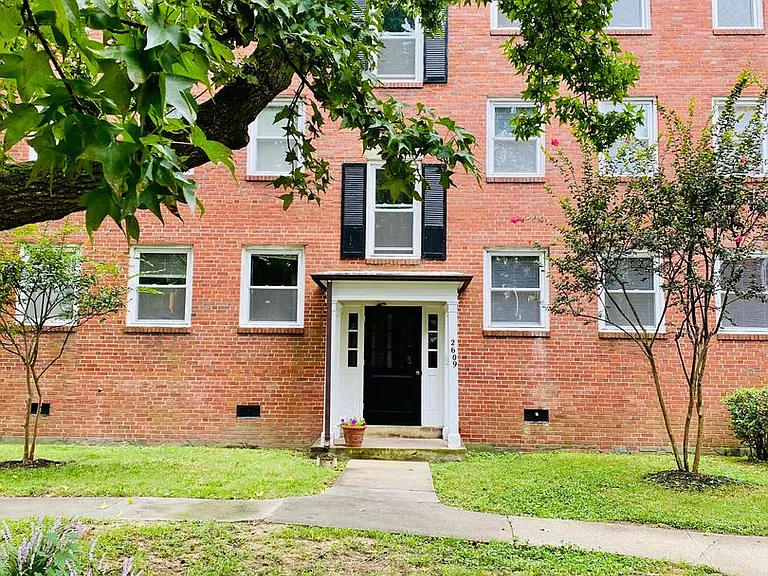 2609 Park Avenue — Photo 3