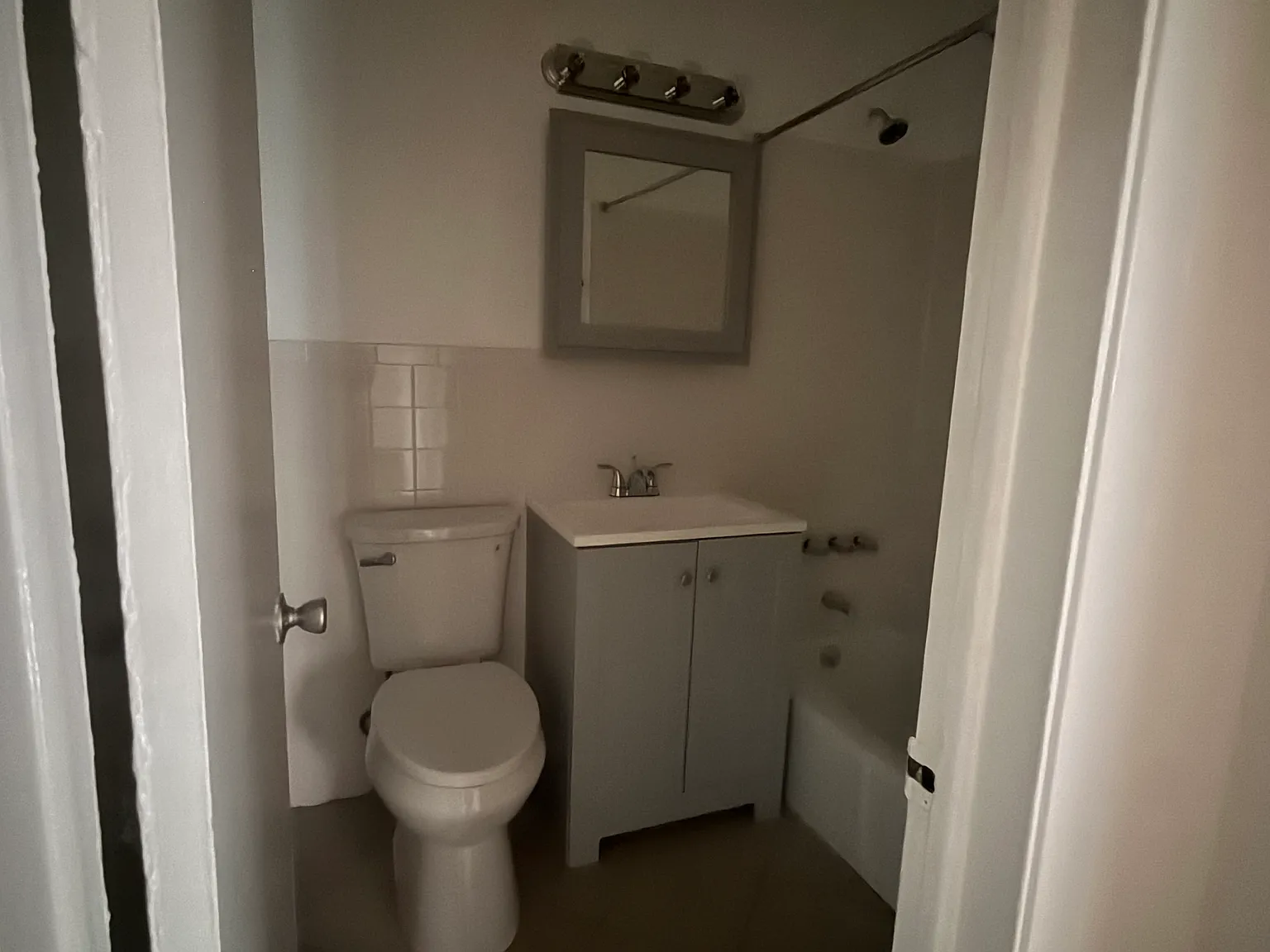2 bed, 850 sqft, $2,650 — Photo 1