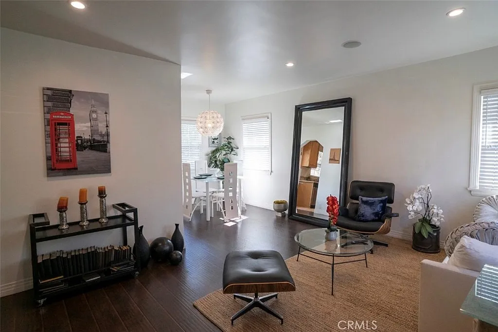 1 bed, 750 sqft, $3,000 — Photo 3
