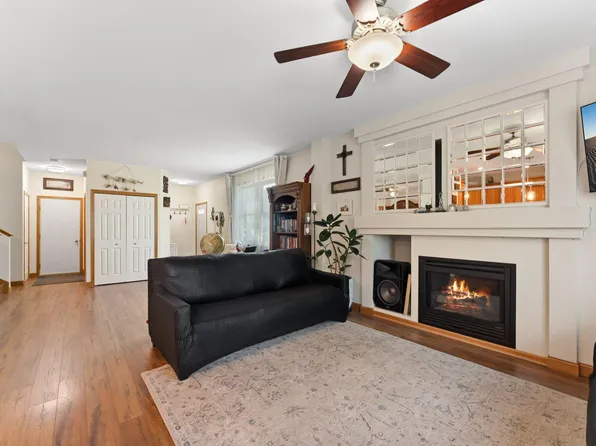 14338 Brookmere Blvd NW, Prior Lake, MN 55372