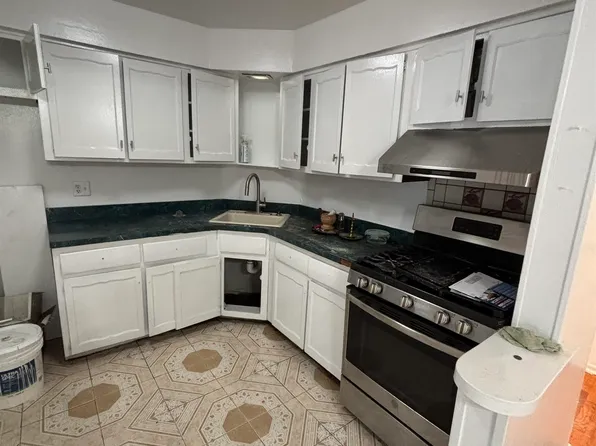 19 Skillman Avenue image 9 of 17