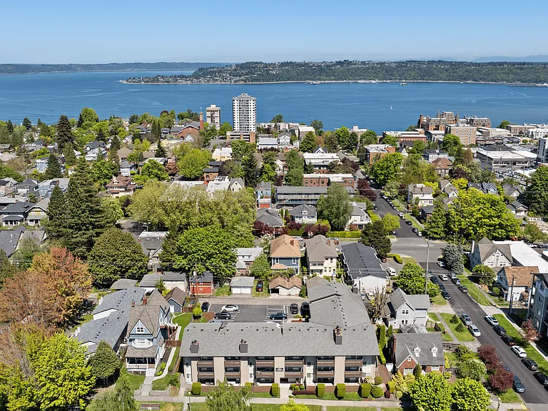 Community Aerial View l Maples Apartments l Tacoma, WA