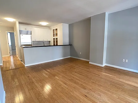 Rented by Tourma Realty LLC | media 13