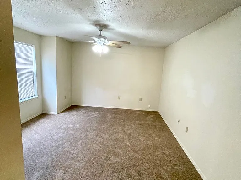 2705 Amanda Dr #A-D — Photo 11