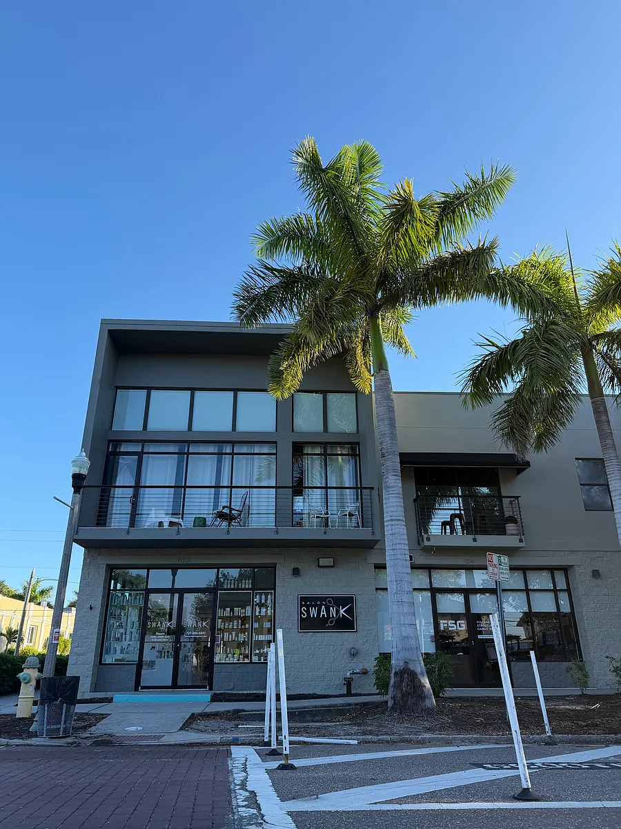 Photo 2 of 37 - 2253 Central Ave #205 - Saint Petersburg, FL In the heart of the Edge district - 2253 Central Ave #205