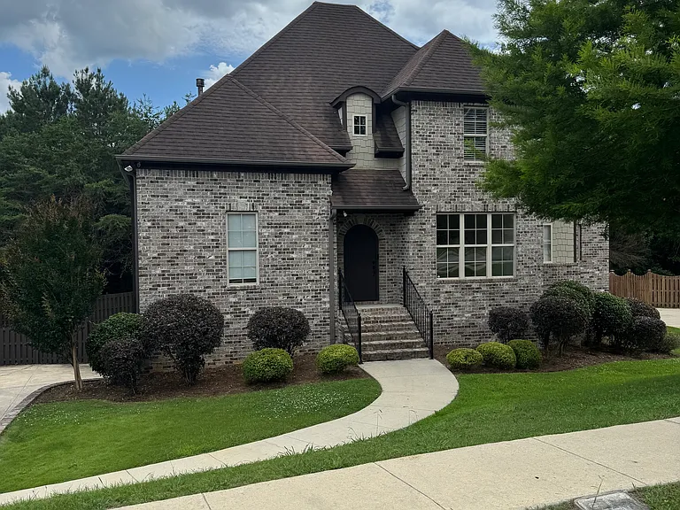 6121 Clubhouse Dr — Photo 2