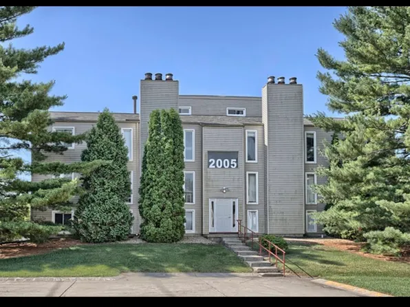 2005 S Mattis Ave APT F, Champaign, IL 61821