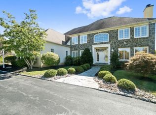 1116 Legacy Ln, West Chester, PA 19382