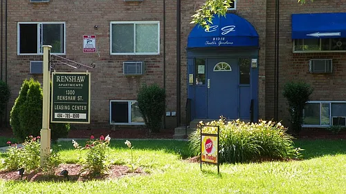 Renshaw Apartments Photo 1