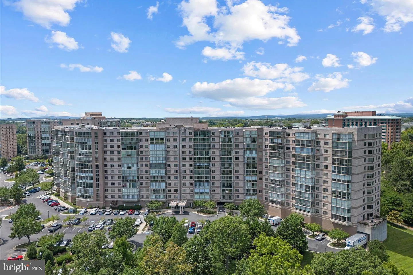Riverview At Lansdowne Woods — Photo 1