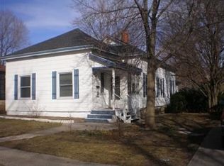 304 N Robert St, Ludington, MI 49431