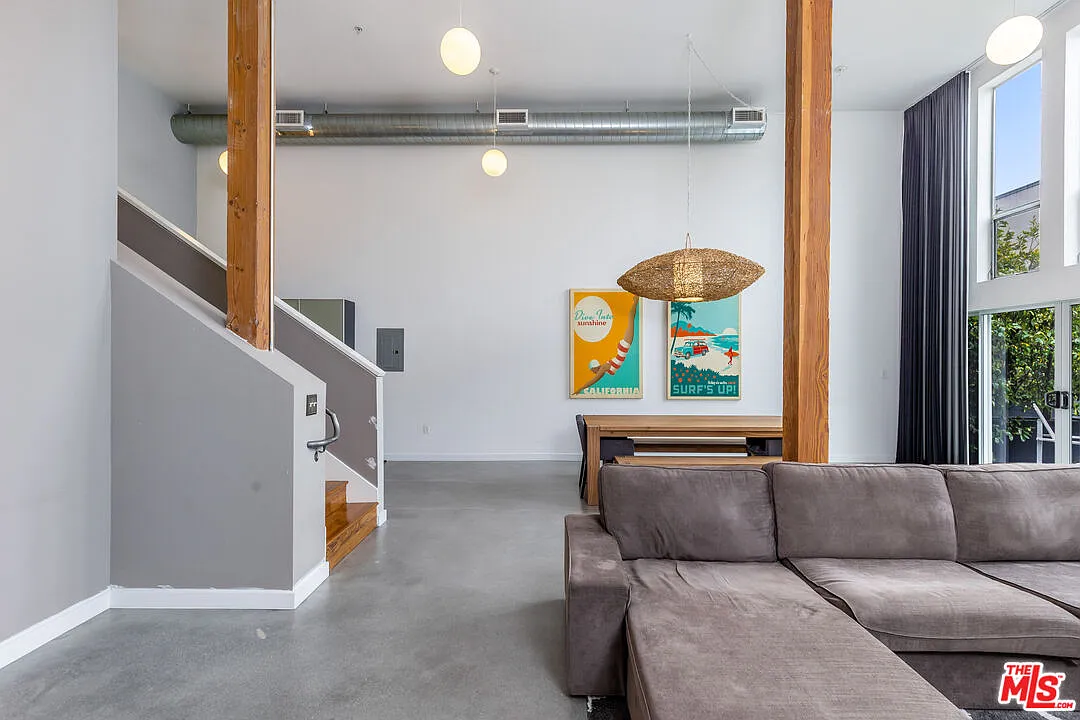 Building Photo - 4215 Glencoe Ave #125