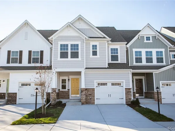 18633 Palisades Rdg, Moseley, VA 23120