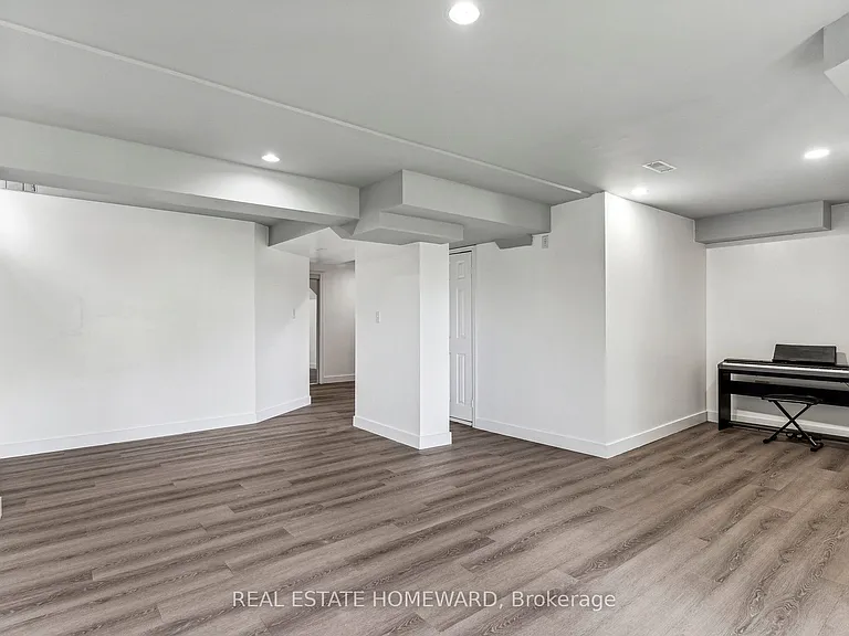 1117 Ashley Ct — Photo 30