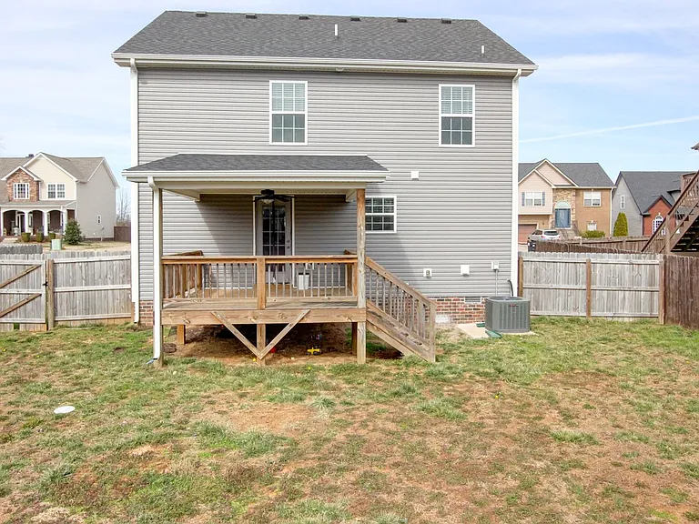 702 Ellie Nat Dr — Photo 18