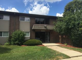 4518 Beau Monde Dr APT 205, Lisle, IL 60532