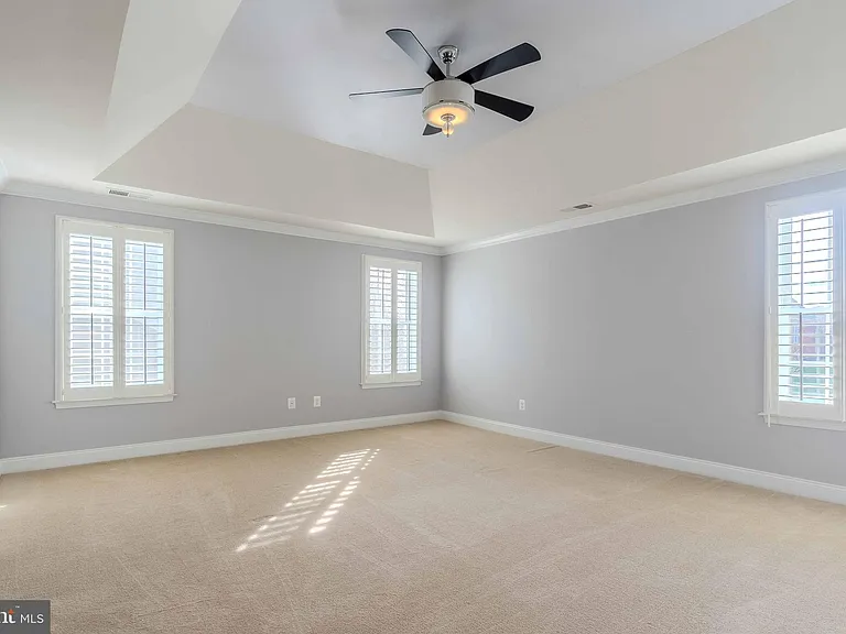 15316 Admiral Baker Cir — Photo 66