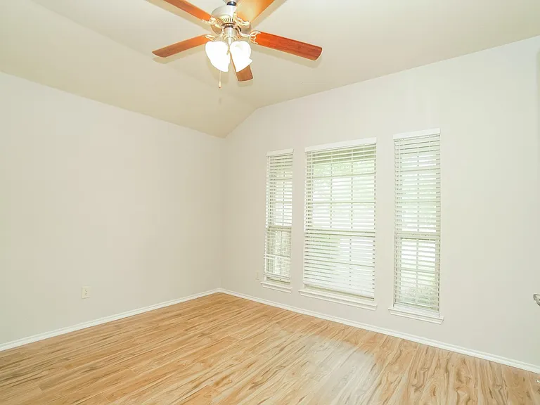 5236 Bear Valley Dr — Photo 5