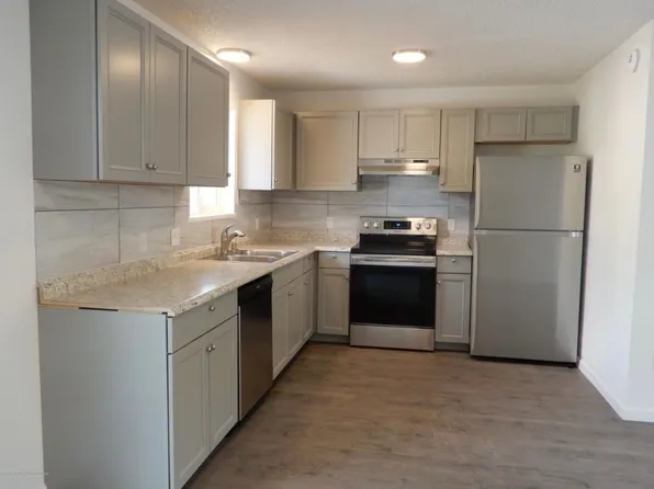 1067 Cleveland St, Meeker, CO 81641