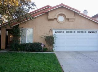 467 Camino Los Gallos, Perris, CA 92571