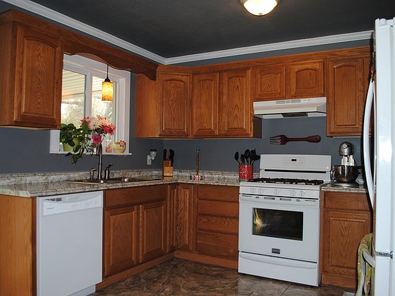 3rd image of 2805 S 49th West Ave